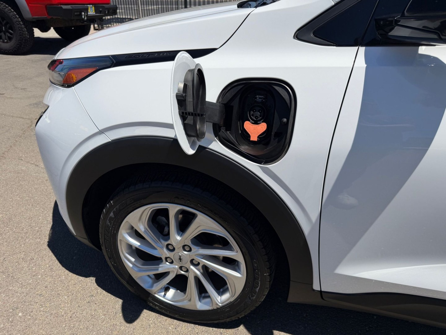 2022 Chevrolet Bolt EV 1LT (1G1FY6S00N4) with an ELECTRIC engine, 1A transmission, located at 722 E Miner Ave, Stockton, CA, 95202, (209) 871-6645, 37.956711, -121.282310- Photo#8