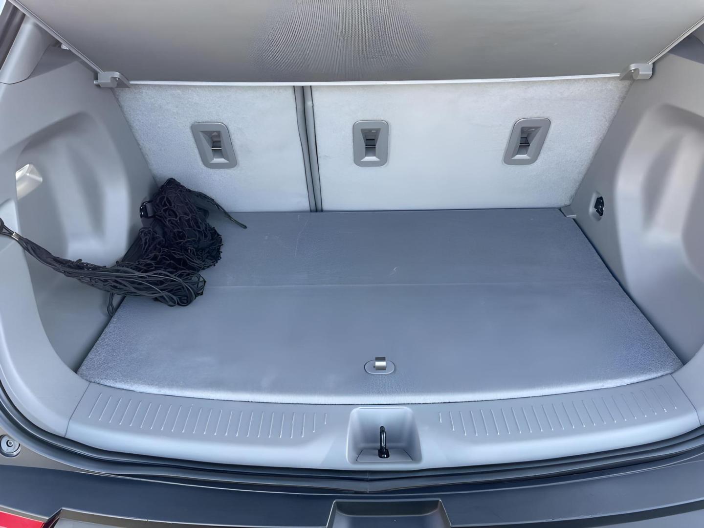 2022 WHITE Chevrolet Bolt EV 2LT (1G1FZ6S07N4) with an ELECTRIC engine, 1A transmission, located at 722 E Miner Ave, Stockton, CA, 95202, (209) 871-6645, 37.956711, -121.282310 - PLUS TAXES AND FEES - Photo#18