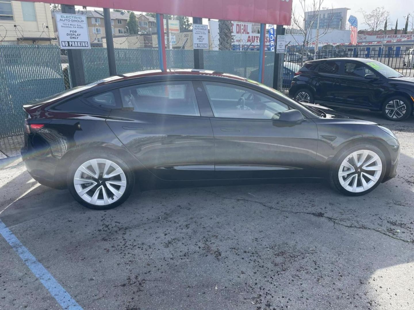 2021 Tesla Model 3 Standard Range Plus (5YJ3E1EA2MF) with an ELECTRIC engine, 1A transmission, located at 722 E Miner Ave, Stockton, CA, 95202, (209) 871-6645, 37.956711, -121.282310 - PLUS TAXES AND FEES NO CHARGER AVAILABLE - Photo#16