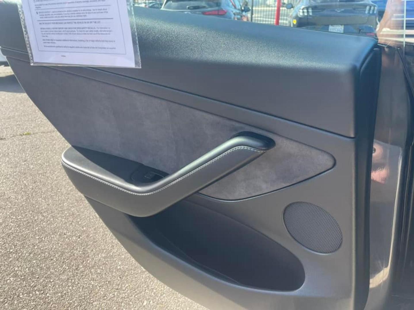 2022 Tesla Model 3 Standard Range Plus (5YJ3E1EA5NF) with an ELECTRIC engine, 1A transmission, located at 722 E Miner Ave, Stockton, CA, 95202, (209) 871-6645, 37.956711, -121.282310 - PLUS TAXES AND FEES FULLY ELECTRIC VEHICLE - Photo#8