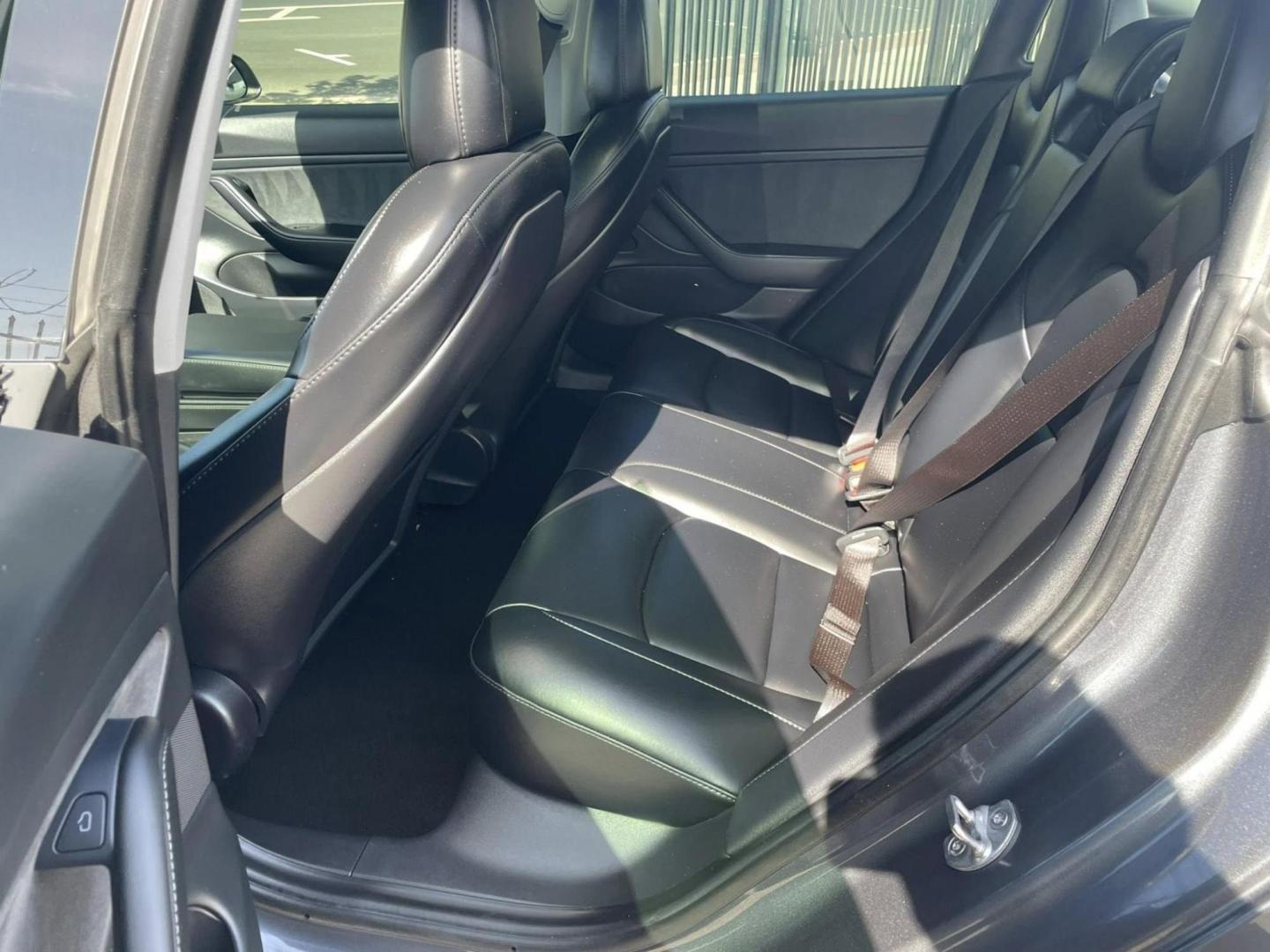 2021 WHITE Tesla Model 3 Long Range (5YJ3E1EBXMF) with an ELECTRIC engine, 1A transmission, located at 722 E Miner Ave, Stockton, CA, 95202, (209) 871-6645, 37.956711, -121.282310 - PLUS TAXES AND FEES NO CHARGER AVAILABLE - Photo#8