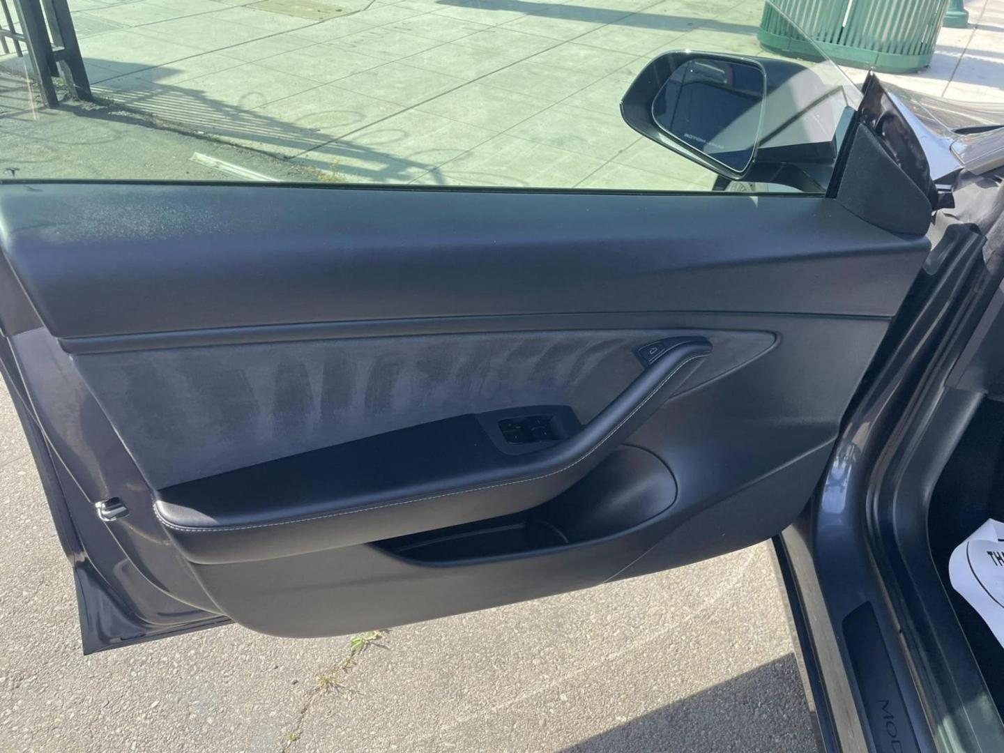 2021 WHITE Tesla Model 3 Long Range (5YJ3E1EBXMF) with an ELECTRIC engine, 1A transmission, located at 722 E Miner Ave, Stockton, CA, 95202, (209) 871-6645, 37.956711, -121.282310 - PLUS TAXES AND FEES NO CHARGER AVAILABLE - Photo#9