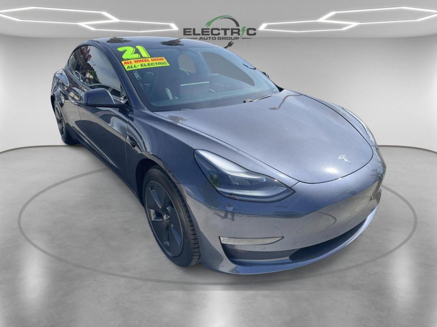2021 WHITE Tesla Model 3 Long Range (5YJ3E1EBXMF) with an ELECTRIC engine, 1A transmission, located at 722 E Miner Ave, Stockton, CA, 95202, (209) 871-6645, 37.956711, -121.282310 - PLUS TAXES AND FEES NO CHARGER AVAILABLE - Photo#0
