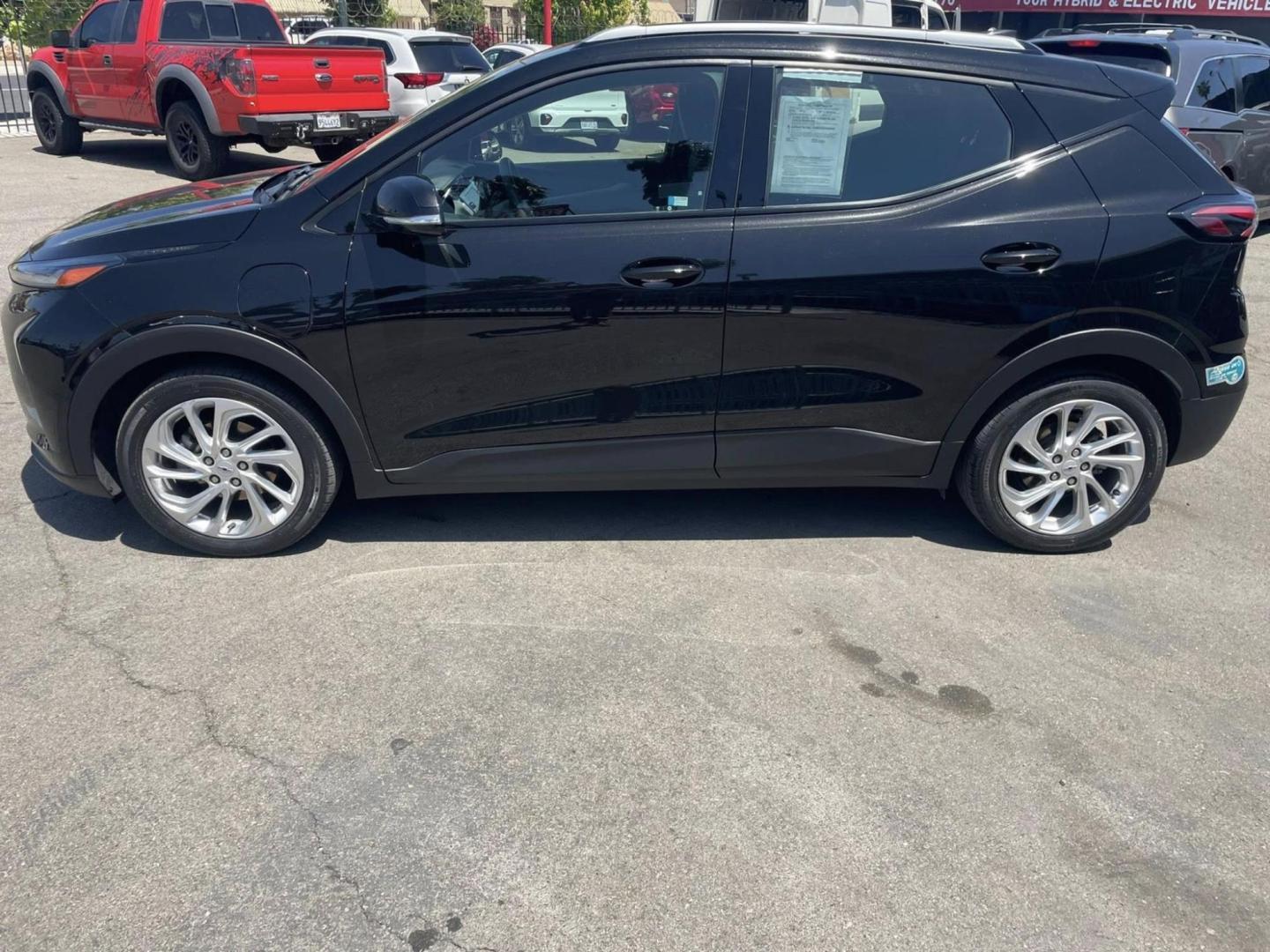 2022 Chevrolet Bolt EV 1LT (1G1FY6S01N4) with an ELECTRIC engine, 1A transmission, located at 722 E Miner Ave, Stockton, CA, 95202, (209) 871-6645, 37.956711, -121.282310 - PLUS TAXES AND FEES NO CHARGER AVAILABLE - Photo#3