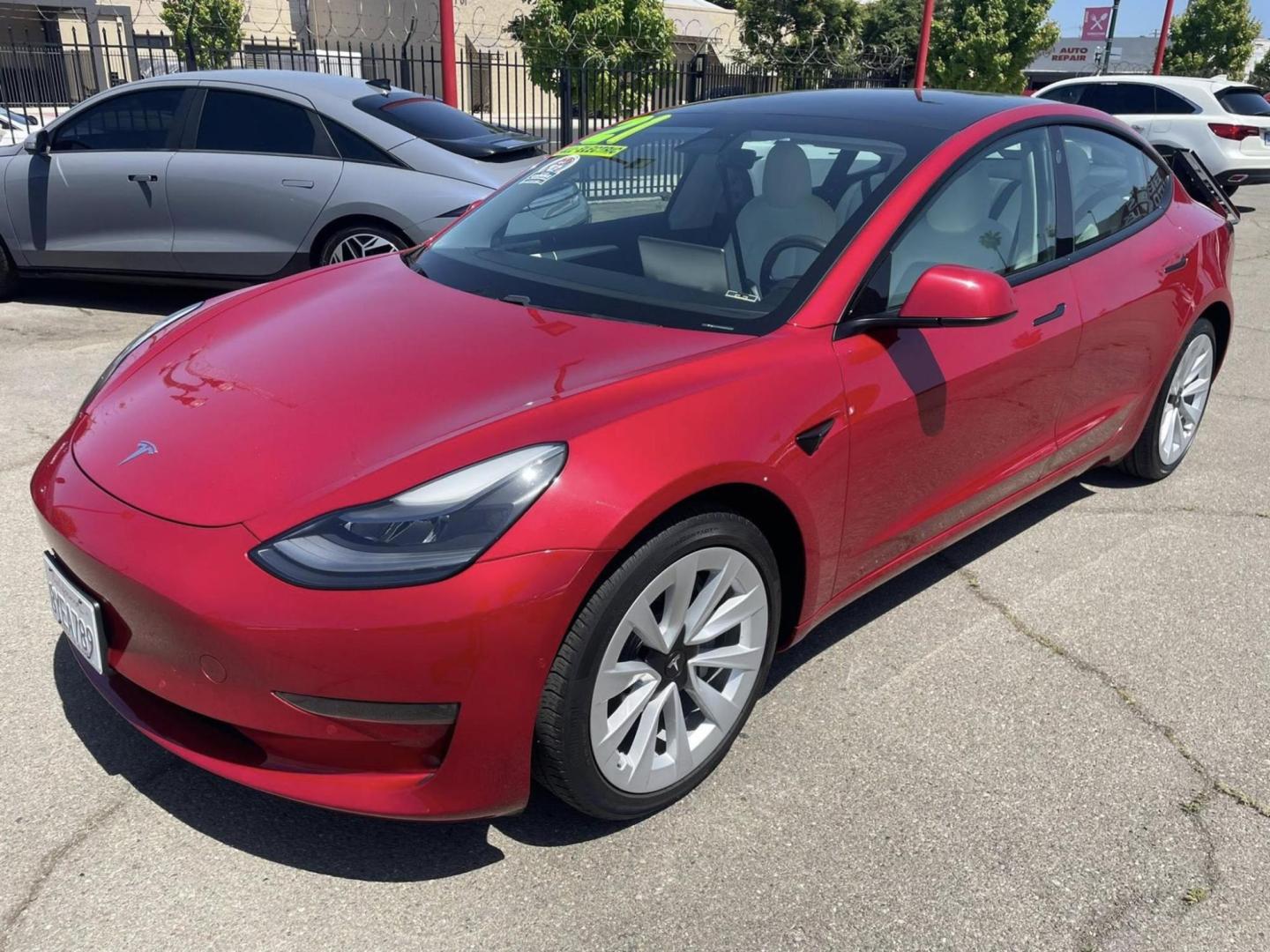 2021 Tesla Model 3 Standard Range Plus (5YJ3E1EA6MF) with an ELECTRIC engine, 1A transmission, located at 722 E Miner Ave, Stockton, CA, 95202, (209) 871-6645, 37.956711, -121.282310 - PLUS TAXES AND FEES NO CHARGER AVAILABLE - Photo#3