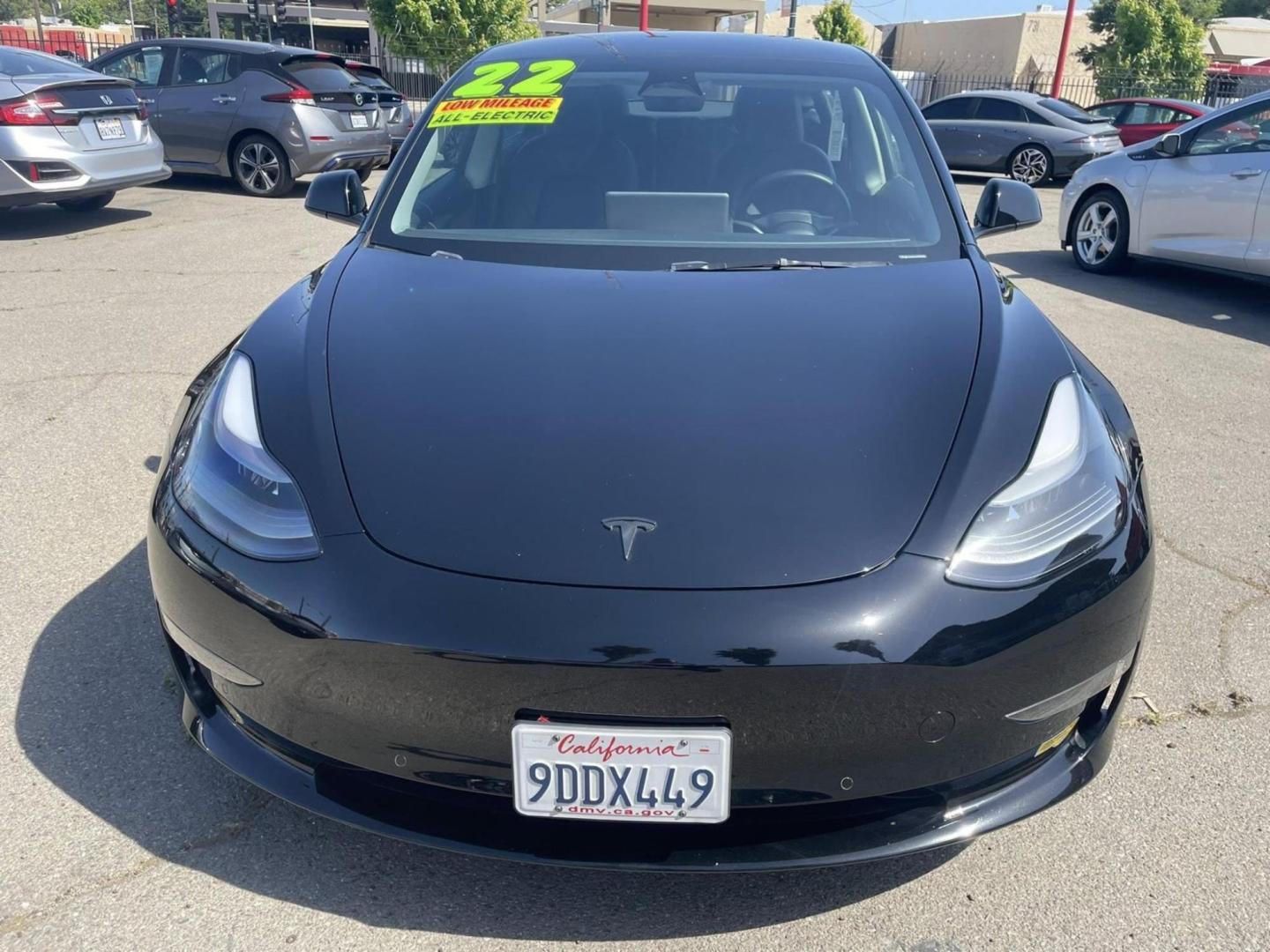 2022 Tesla Model 3 Standard Range Plus (5YJ3E1EAXNF) with an ELECTRIC engine, 1A transmission, located at 722 E Miner Ave, Stockton, CA, 95202, (209) 871-6645, 37.956711, -121.282310 - PLUS TAXES AND FEES NO CHARGER AVAILABLE - Photo#2