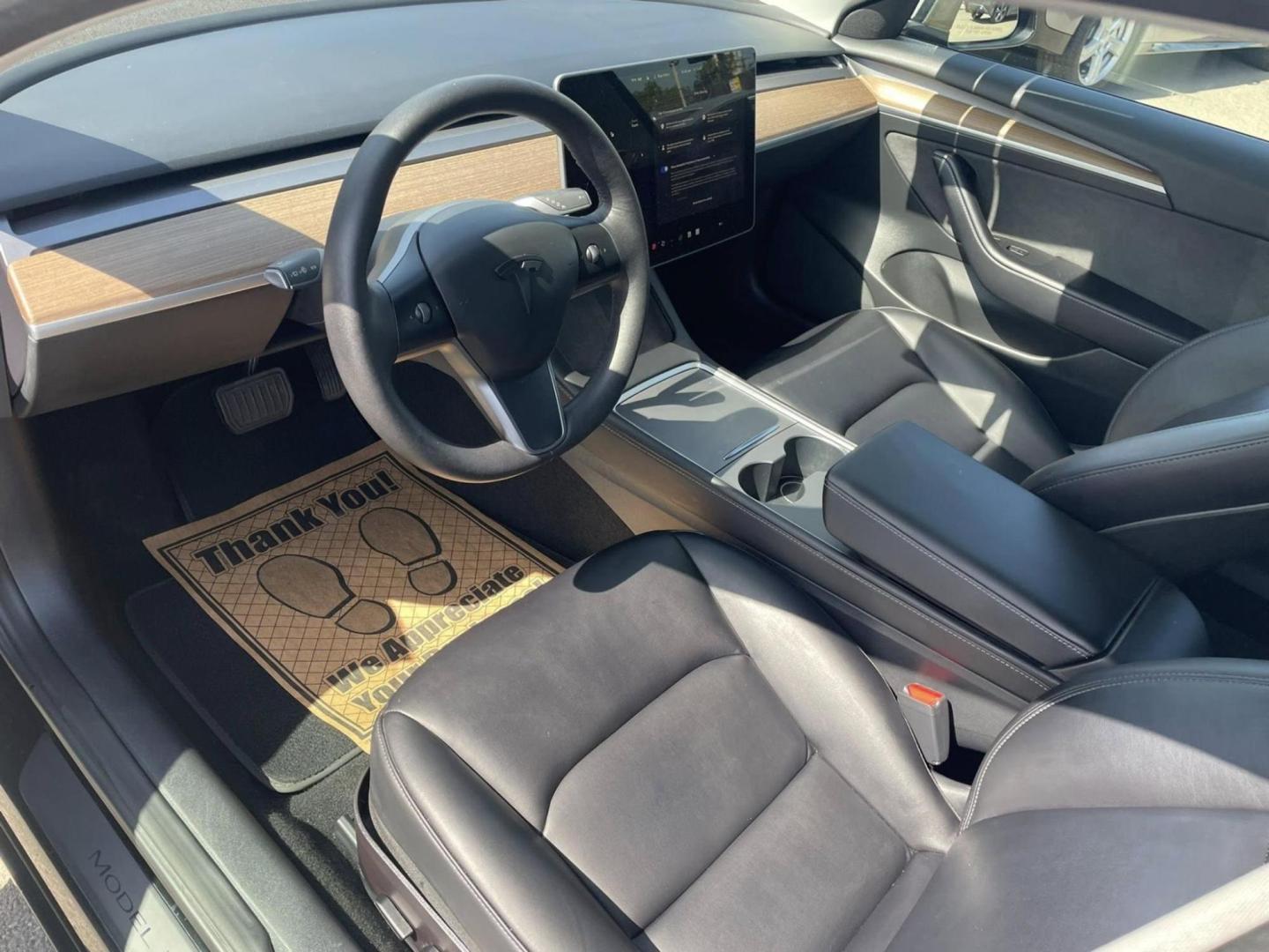 2022 Tesla Model 3 Standard Range Plus (5YJ3E1EAXNF) with an ELECTRIC engine, 1A transmission, located at 722 E Miner Ave, Stockton, CA, 95202, (209) 871-6645, 37.956711, -121.282310 - PLUS TAXES AND FEES NO CHARGER AVAILABLE - Photo#5