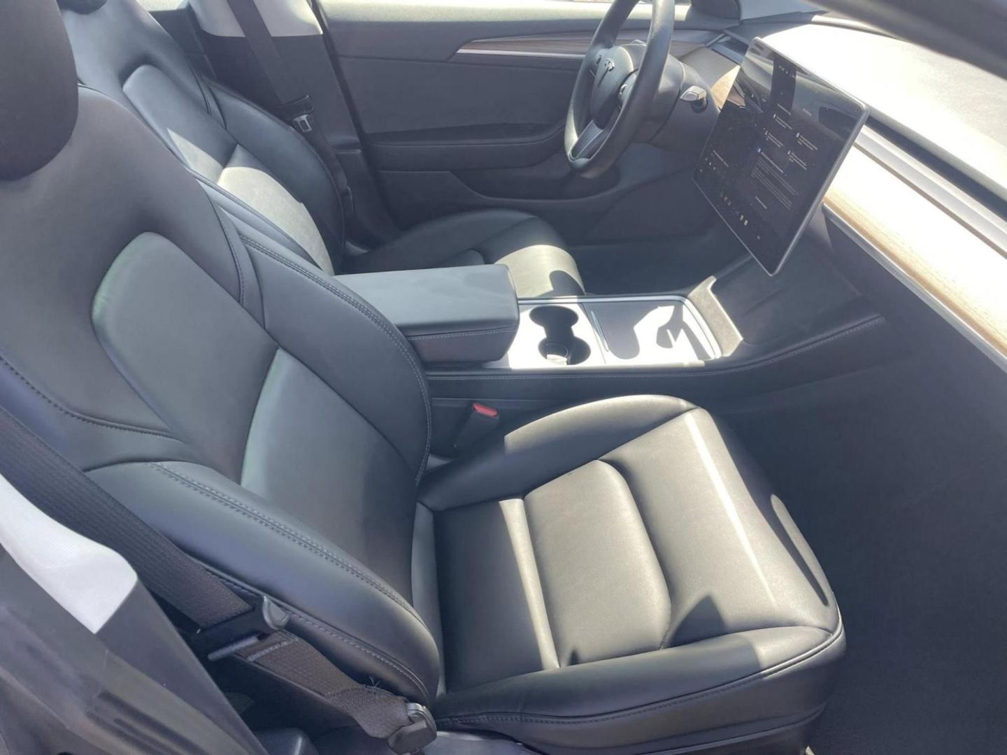 2022 Tesla Model 3 Standard Range Plus (5YJ3E1EAXNF) with an ELECTRIC engine, 1A transmission, located at 722 E Miner Ave, Stockton, CA, 95202, (209) 871-6645, 37.956711, -121.282310 - PLUS TAXES AND FEES NO CHARGER AVAILABLE - Photo#8