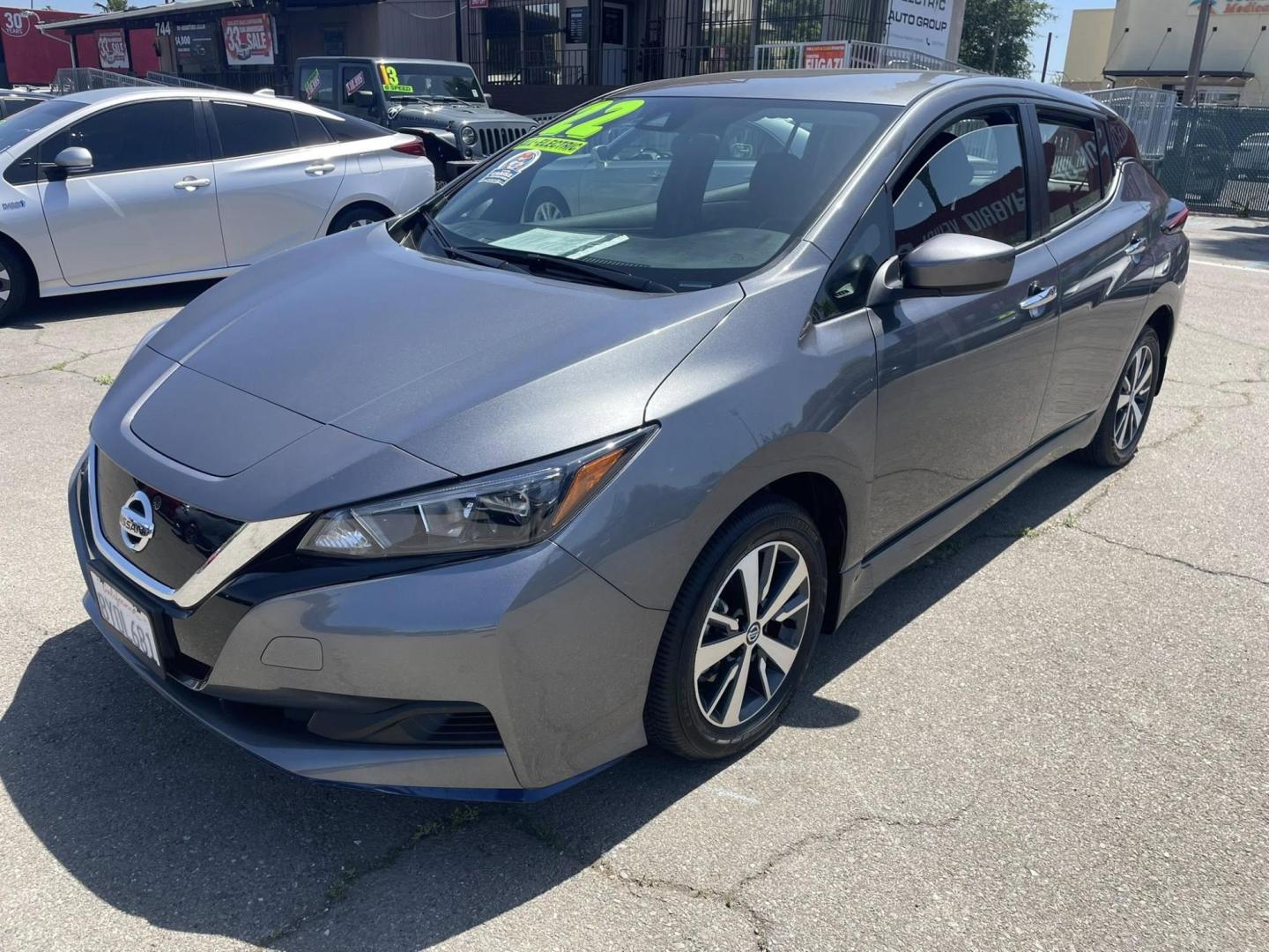 2022 Nissan LEAF S (1N4BZ1BV7NC) with an ELECTRIC engine, CVT transmission, located at 722 E Miner Ave, Stockton, CA, 95202, (209) 871-6645, 37.956711, -121.282310 - PLUS TAXES AND FEES NO CHARGER AVAILABLE - Photo#3