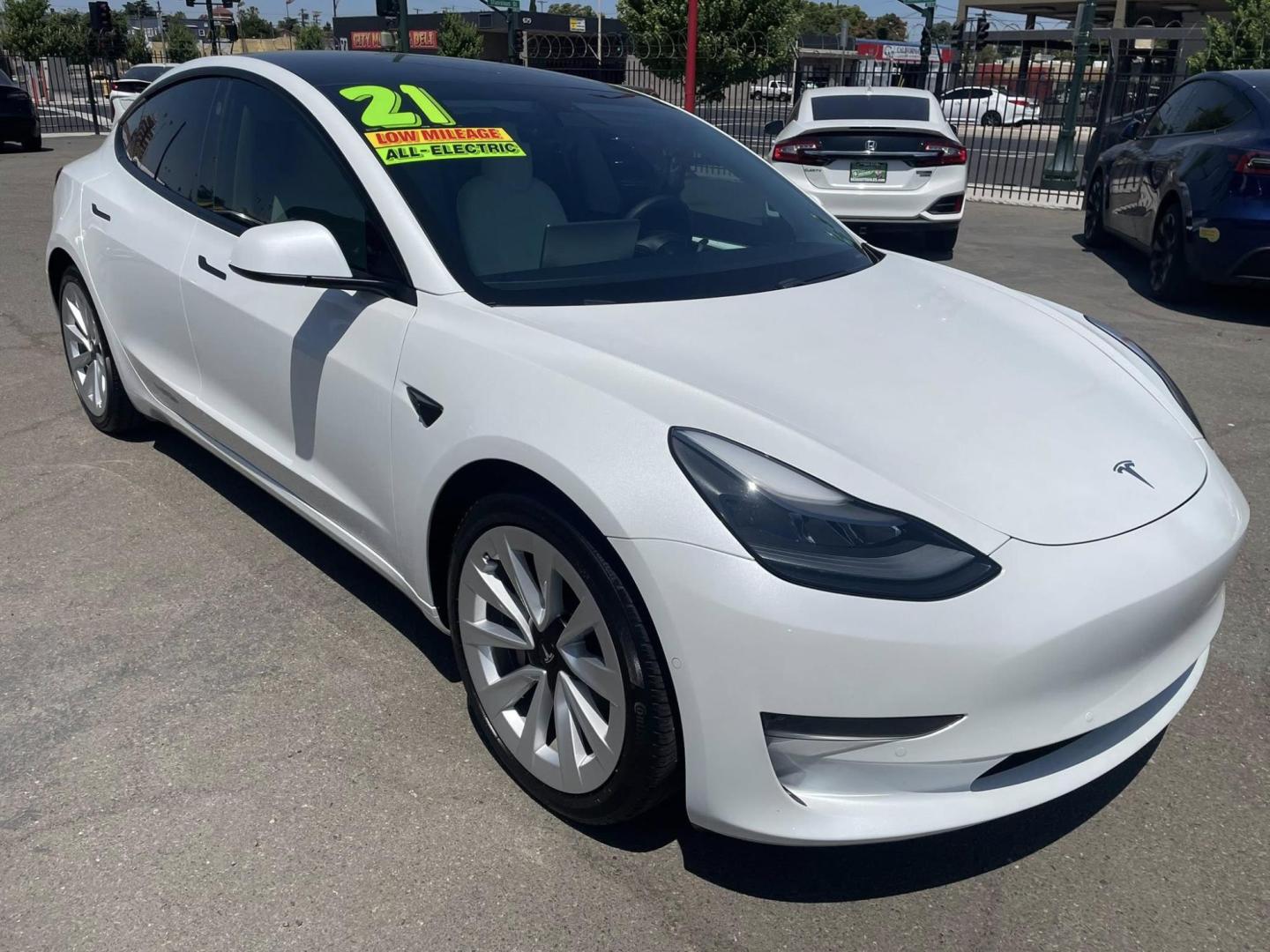 2021 Tesla Model 3 Standard Range Plus (5YJ3E1EA3MF) with an ELECTRIC engine, 1A transmission, located at 722 E Miner Ave, Stockton, CA, 95202, (209) 871-6645, 37.956711, -121.282310 - PLUS TAXES AND FEES NO CHARGER AVAILABLE - Photo#0