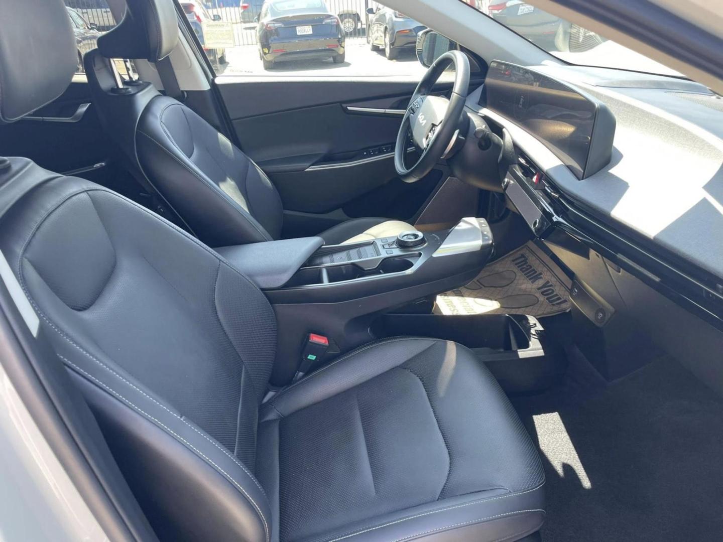 2022 Kia EV6 GT-Line (KNDC34LA6N5) , located at 722 E Miner Ave, Stockton, CA, 95202, (209) 871-6645, 37.956711, -121.282310 - PLUS TAXES AND FEES NO CHARGER AVAILABLE - Photo#7