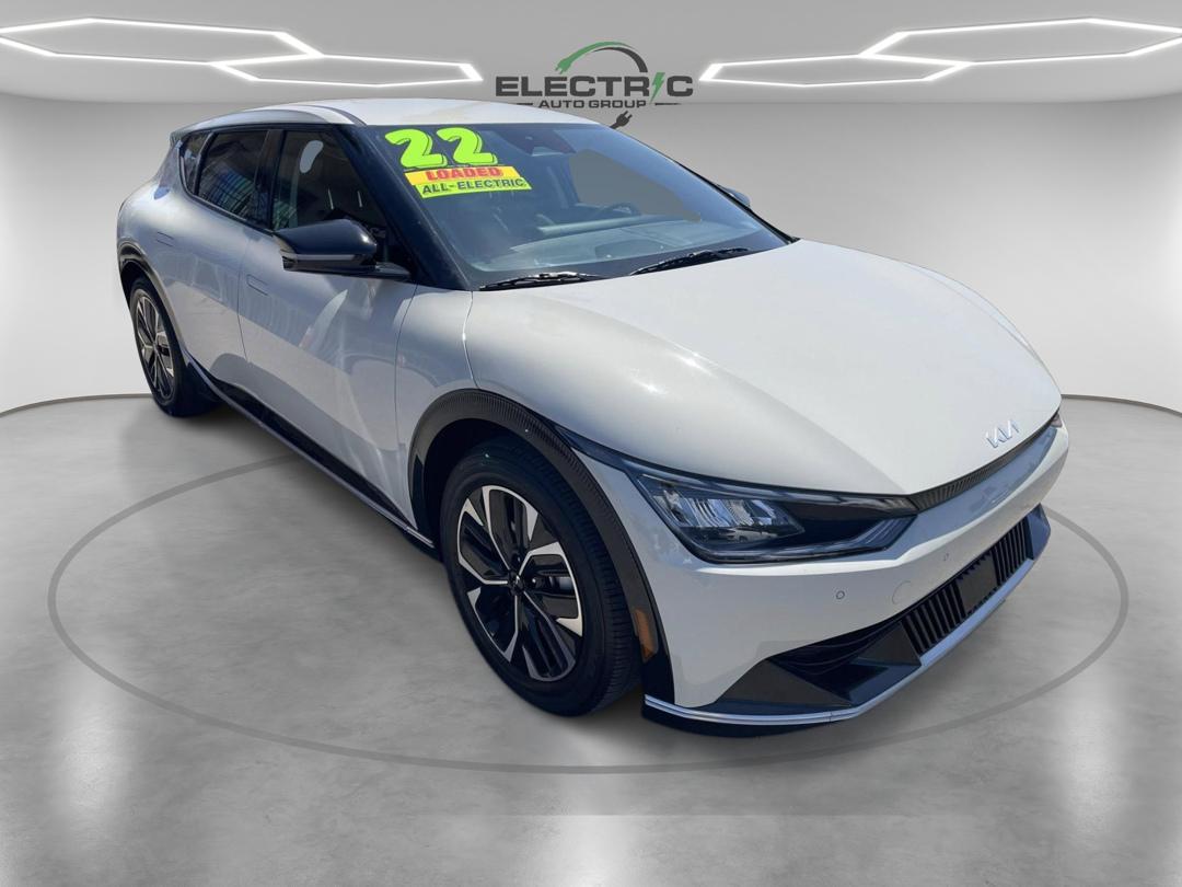 photo of 2022 Kia EV6 WIND FULLY ELECTRIC VEHICLE