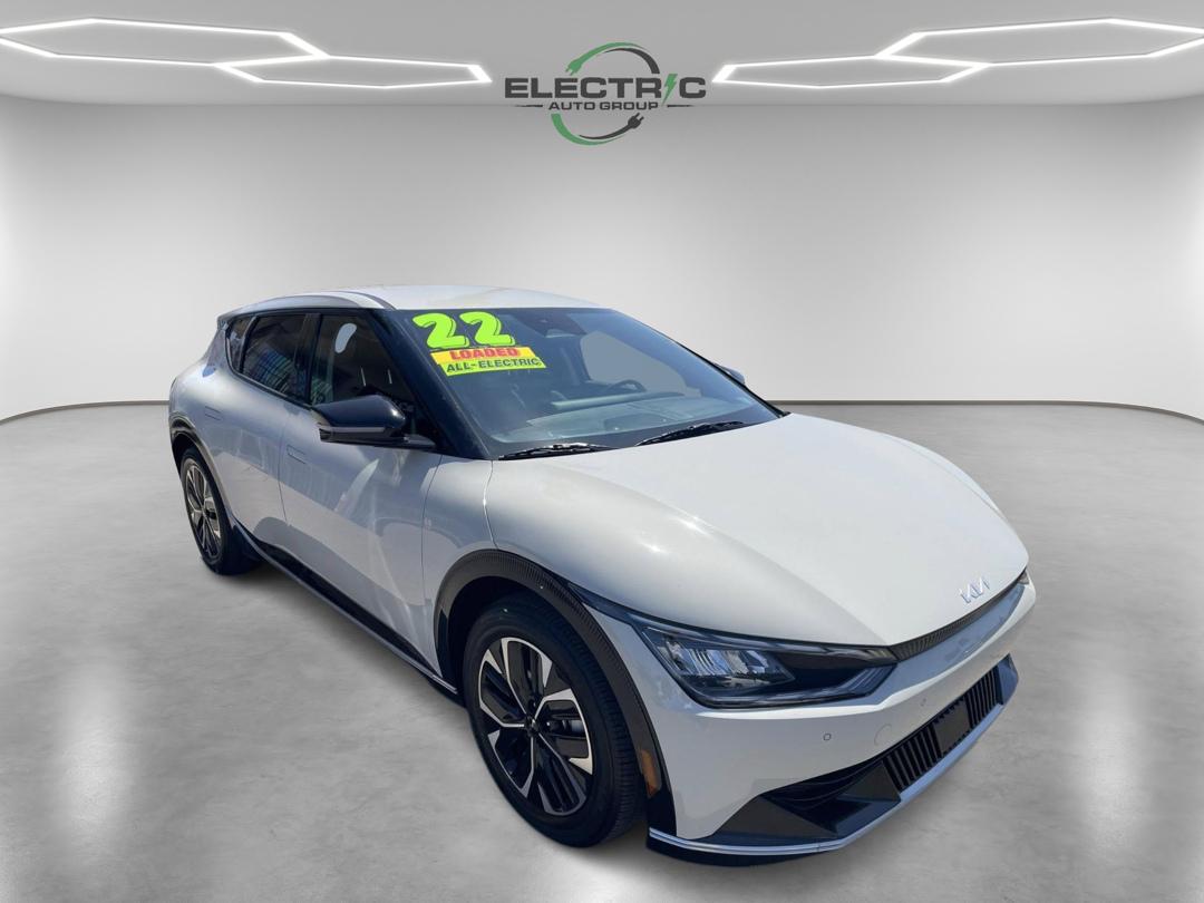photo of 2022 Kia EV6 WIND FULLY ELECTRIC VEHICLE