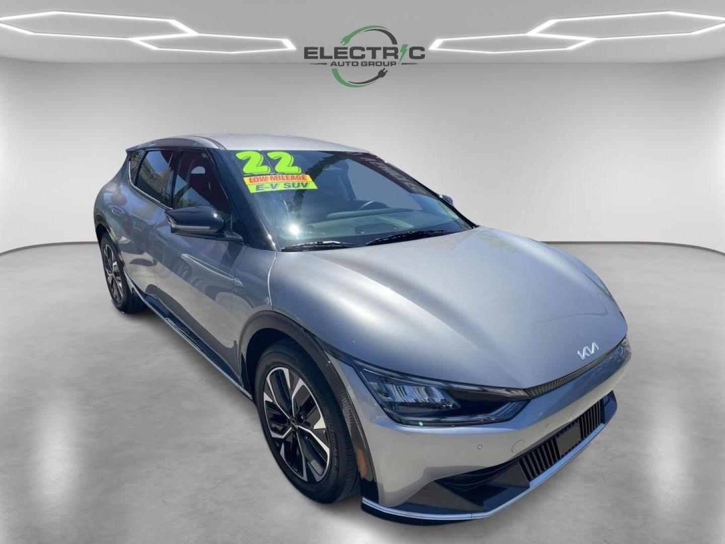 2022 Kia EV6 GT-Line (KNDC34LA2N5) , located at 722 E Miner Ave, Stockton, CA, 95202, (209) 871-6645, 37.956711, -121.282310 - PLUS TAXES AND FEES NO CHARGER AVAILABLE - Photo#0