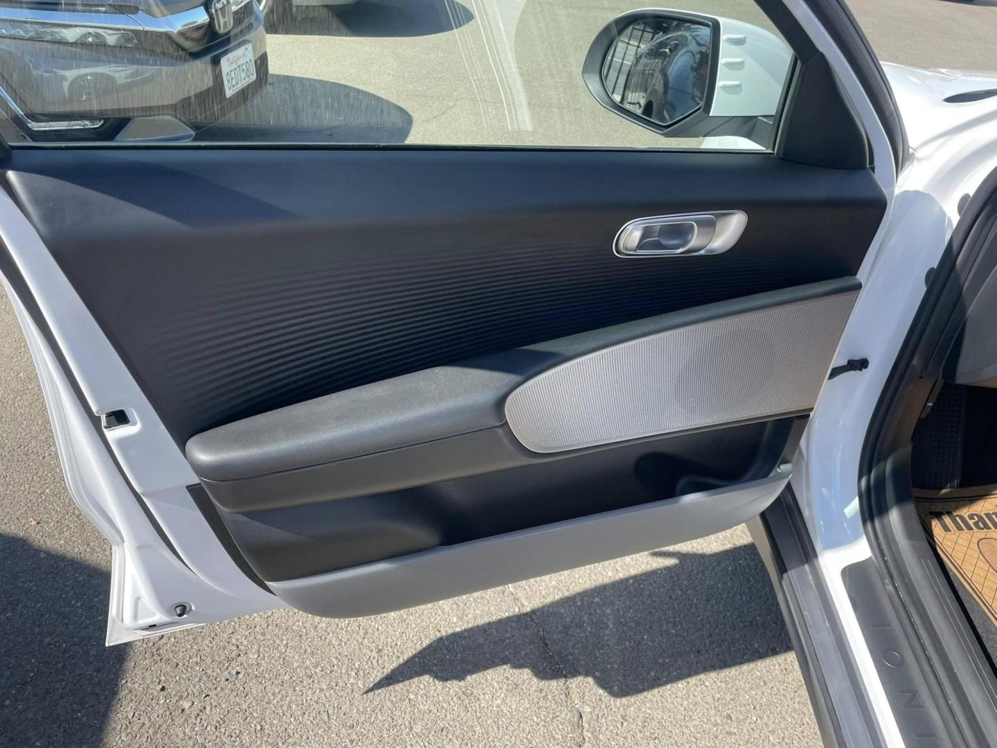 2023 Hyundai Ioniq 6 SEL (KMHM34AA4PA) with an ELECTRIC engine, 1A transmission, located at 722 E Miner Ave, Stockton, CA, 95202, (209) 871-6645, 37.956711, -121.282310 - PLUS TAXES AND FEES NO CHARGER AVAILABLE - Photo#3