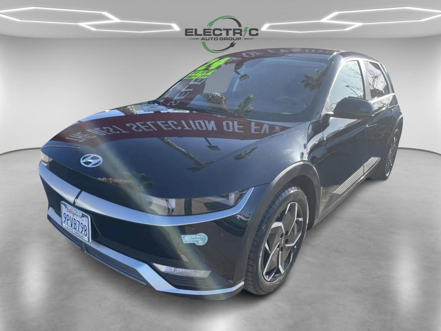 2024 Hyundai Ioniq 5 SE (KM8KM4DE5RU) with an ELECTRIC engine, 1A transmission, located at 722 E Miner Ave, Stockton, CA, 95202, (209) 871-6645, 37.956711, -121.282310 - PLUS TAXES AND FEES - Photo#3