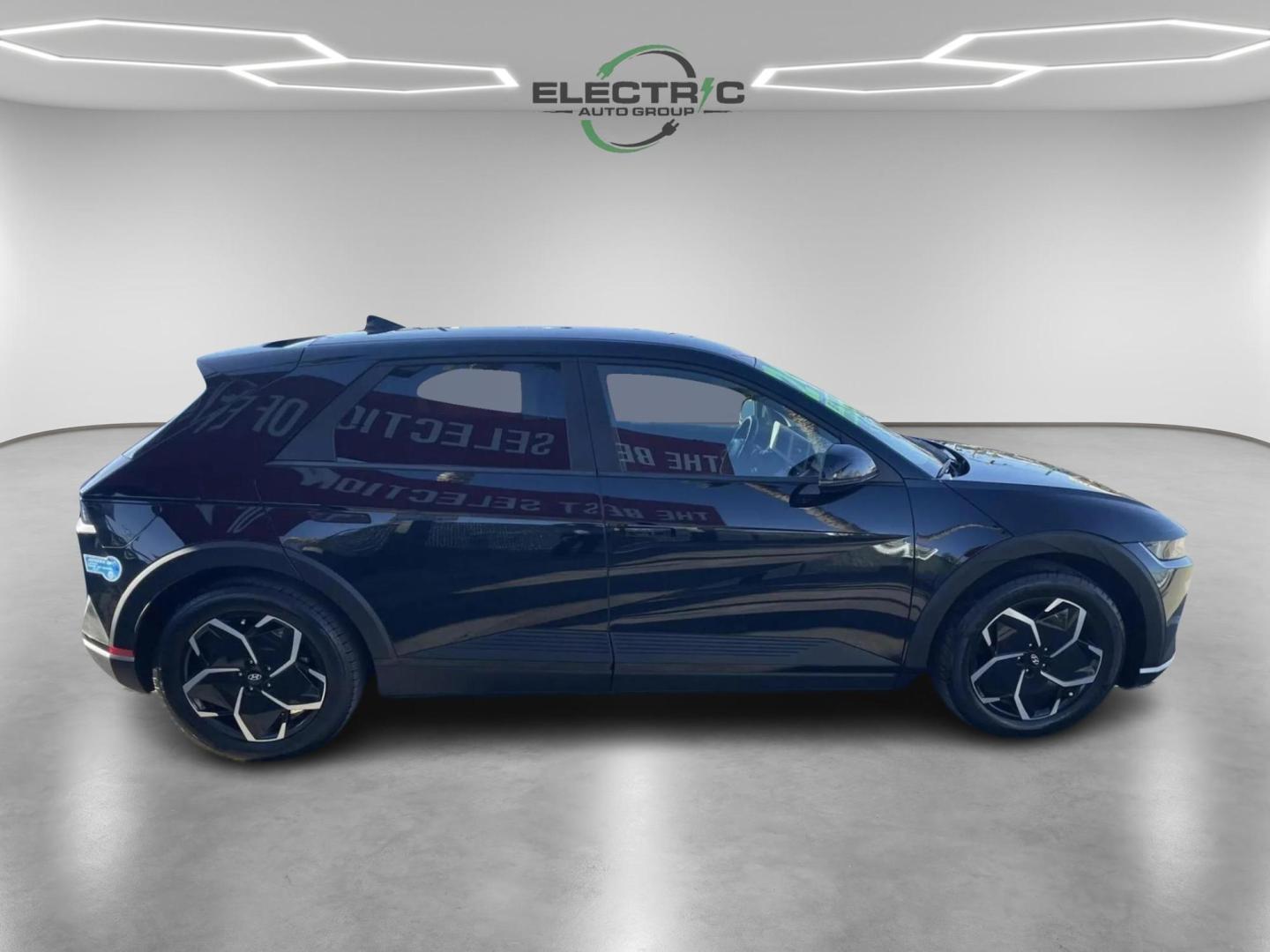 2024 Hyundai Ioniq 5 SE (KM8KM4DE5RU) with an ELECTRIC engine, 1A transmission, located at 722 E Miner Ave, Stockton, CA, 95202, (209) 871-6645, 37.956711, -121.282310 - PLUS TAXES AND FEES - Photo#15
