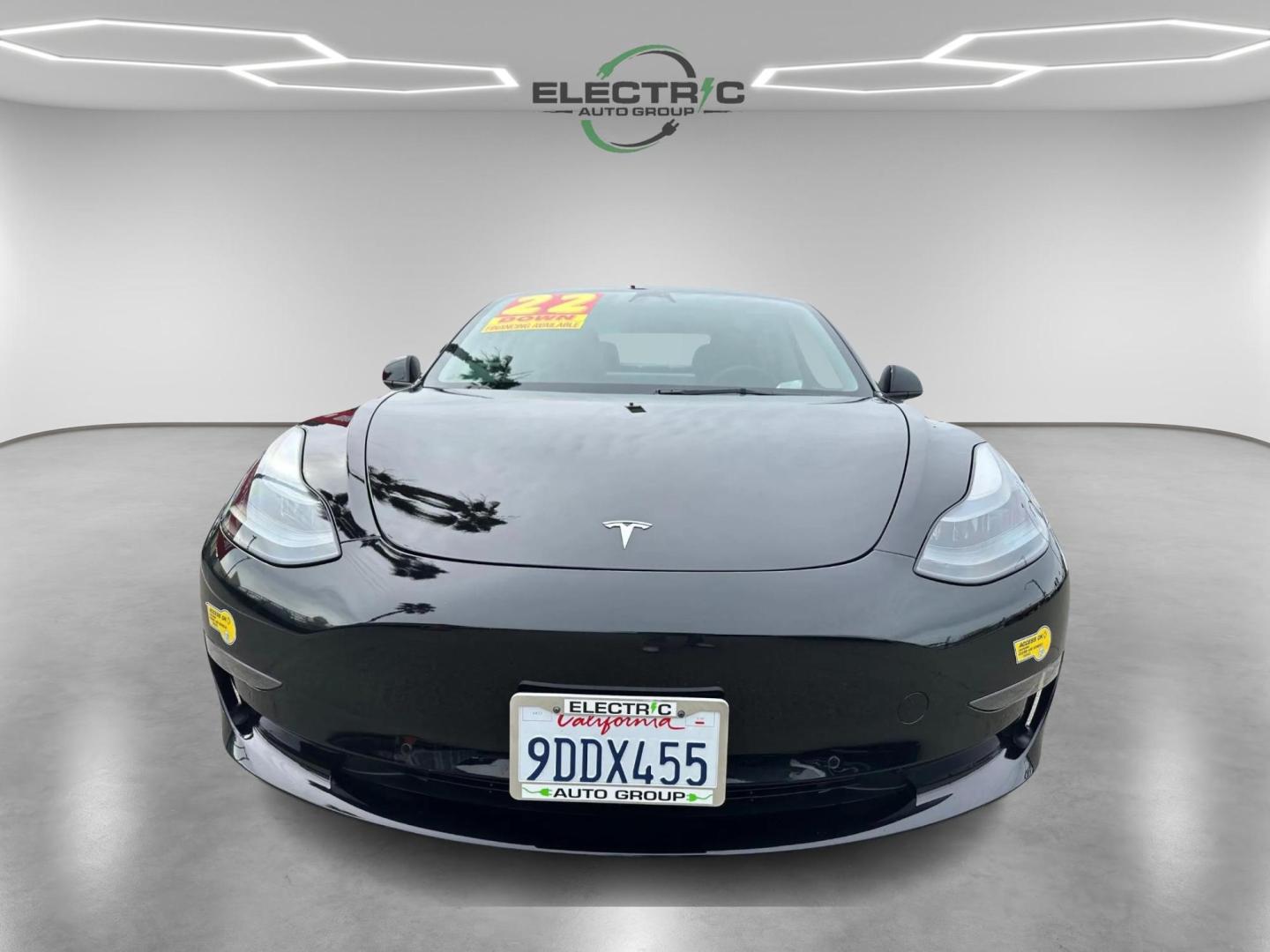 2022 Tesla Model 3 Standard Range Plus (5YJ3E1EA6NF) with an ELECTRIC engine, 1A transmission, located at 722 E Miner Ave, Stockton, CA, 95202, (209) 871-6645, 37.956711, -121.282310 - Photo#2