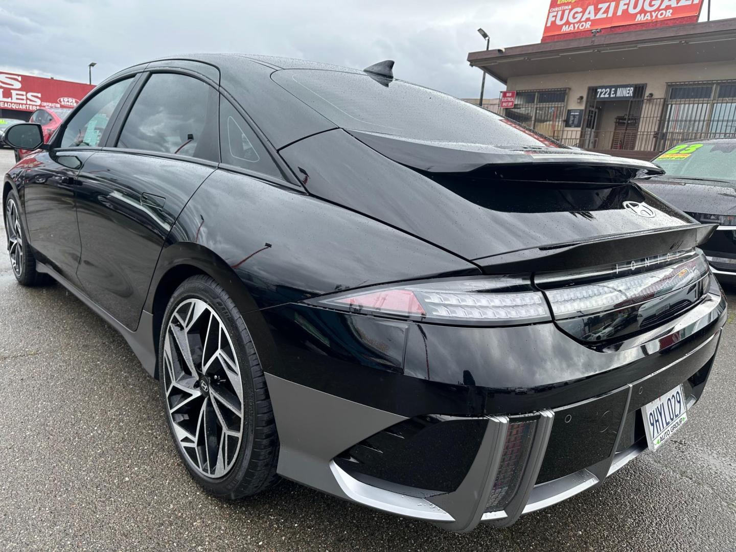 2023 Hyundai Ioniq 6 SEL (KMHM34AA5PA) with an ELECTRIC engine, 1A transmission, located at 722 E Miner Ave, Stockton, CA, 95202, (209) 871-6645, 37.956711, -121.282310 - Photo#5