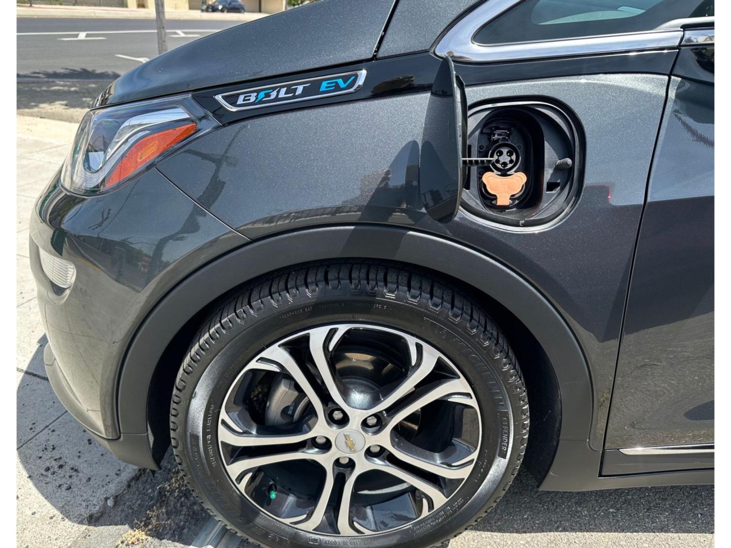 2019 Chevrolet Bolt EV Premier (1G1FZ6S08K4) with an ELECTRIC engine, 1A transmission, located at 722 E Miner Ave, Stockton, CA, 95202, (209) 871-6645, 37.956711, -121.282310 - Photo#8
