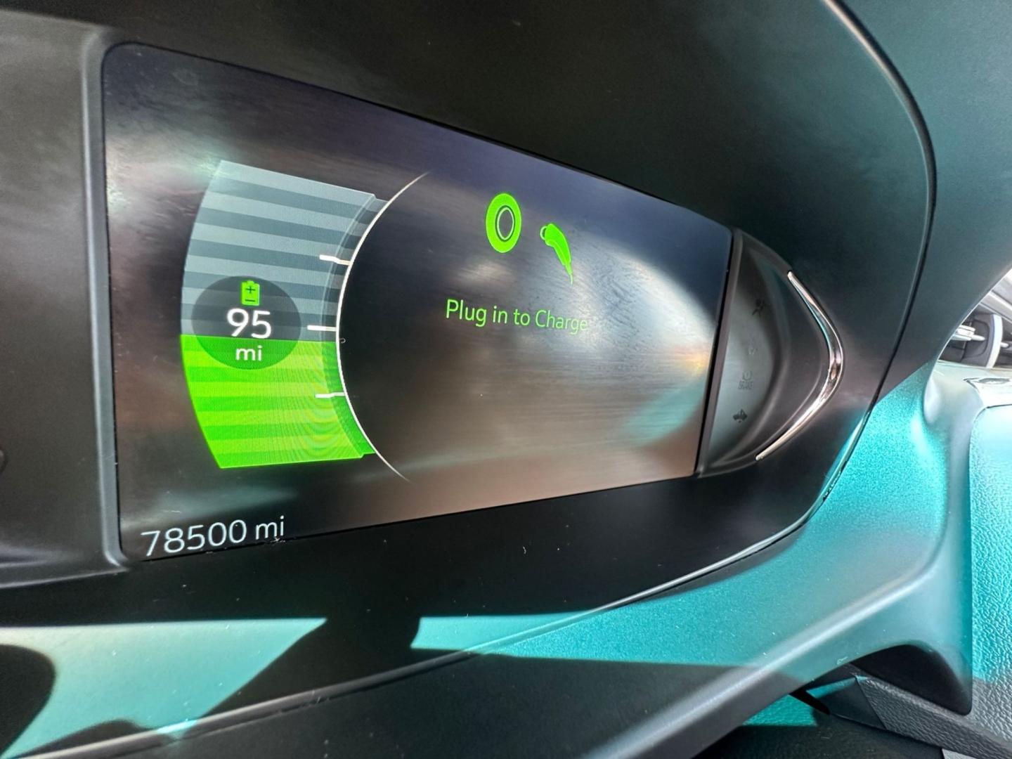 2019 Chevrolet Bolt EV Premier (1G1FZ6S08K4) with an ELECTRIC engine, 1A transmission, located at 722 E Miner Ave, Stockton, CA, 95202, (209) 871-6645, 37.956711, -121.282310 - Photo#13