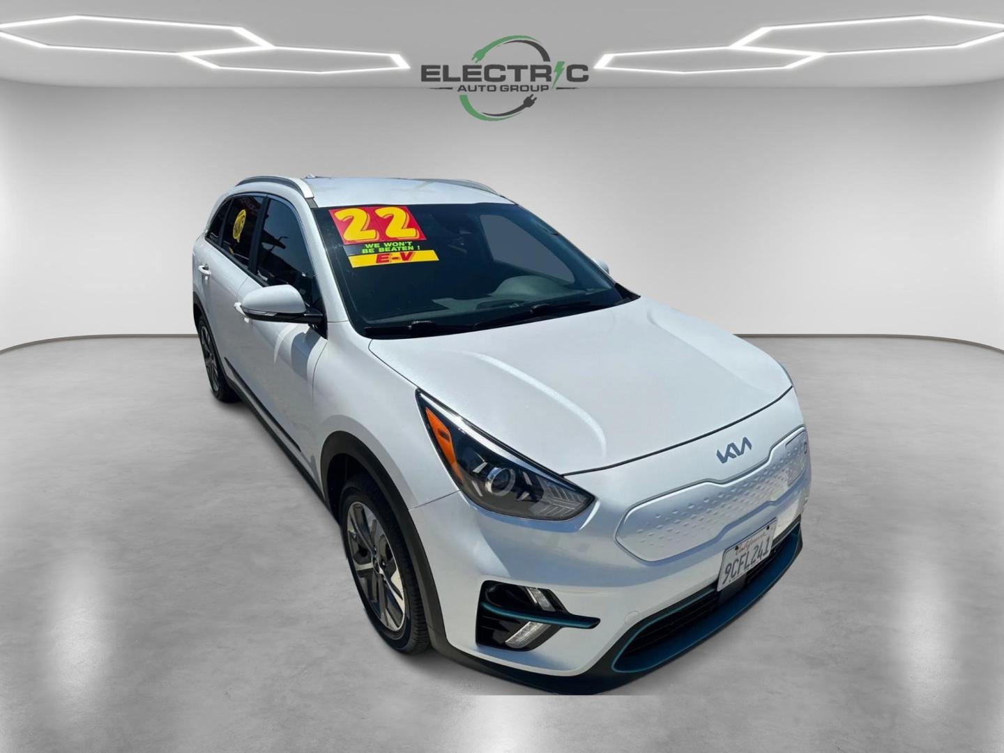 2022 Kia Niro EV EX (KNDCC3LG8N5) , 6A transmission, located at 722 E Miner Ave, Stockton, CA, 95202, (209) 871-6645, 37.956711, -121.282310 - Photo#1