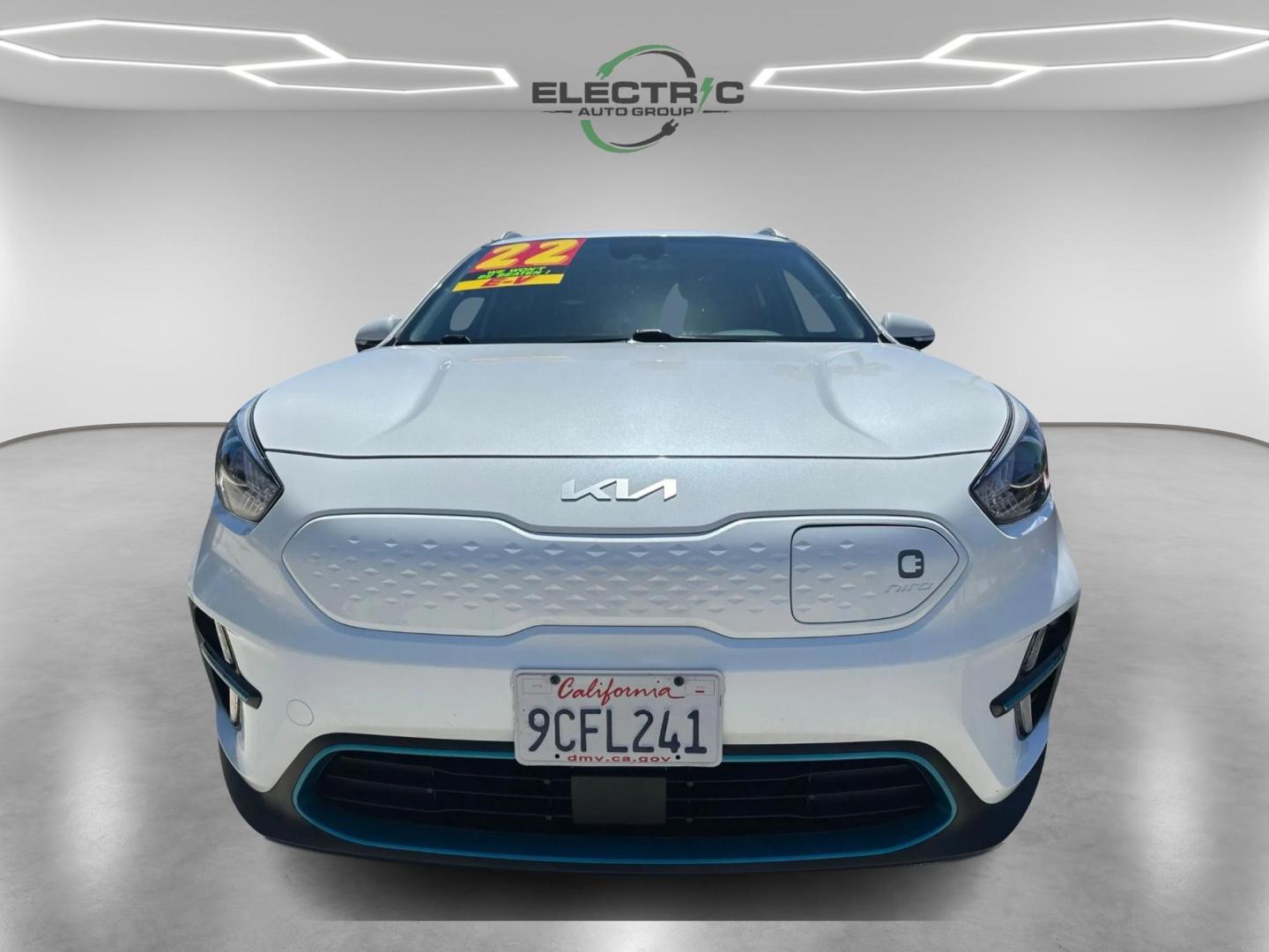 2022 Kia Niro EV EX (KNDCC3LG8N5) , 6A transmission, located at 722 E Miner Ave, Stockton, CA, 95202, (209) 871-6645, 37.956711, -121.282310 - Photo#2