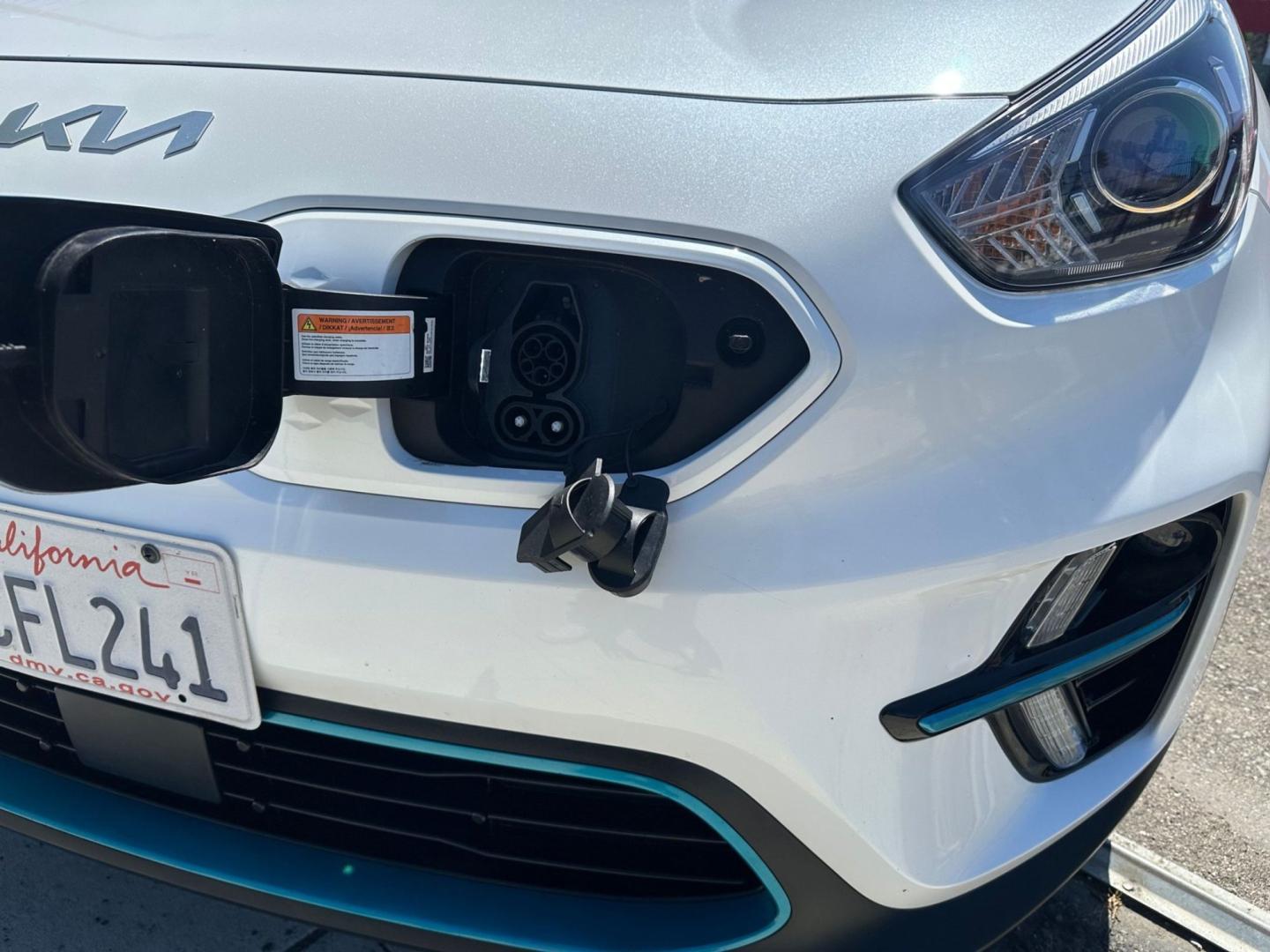 2022 Kia Niro EV EX (KNDCC3LG8N5) , 6A transmission, located at 722 E Miner Ave, Stockton, CA, 95202, (209) 871-6645, 37.956711, -121.282310 - Photo#5