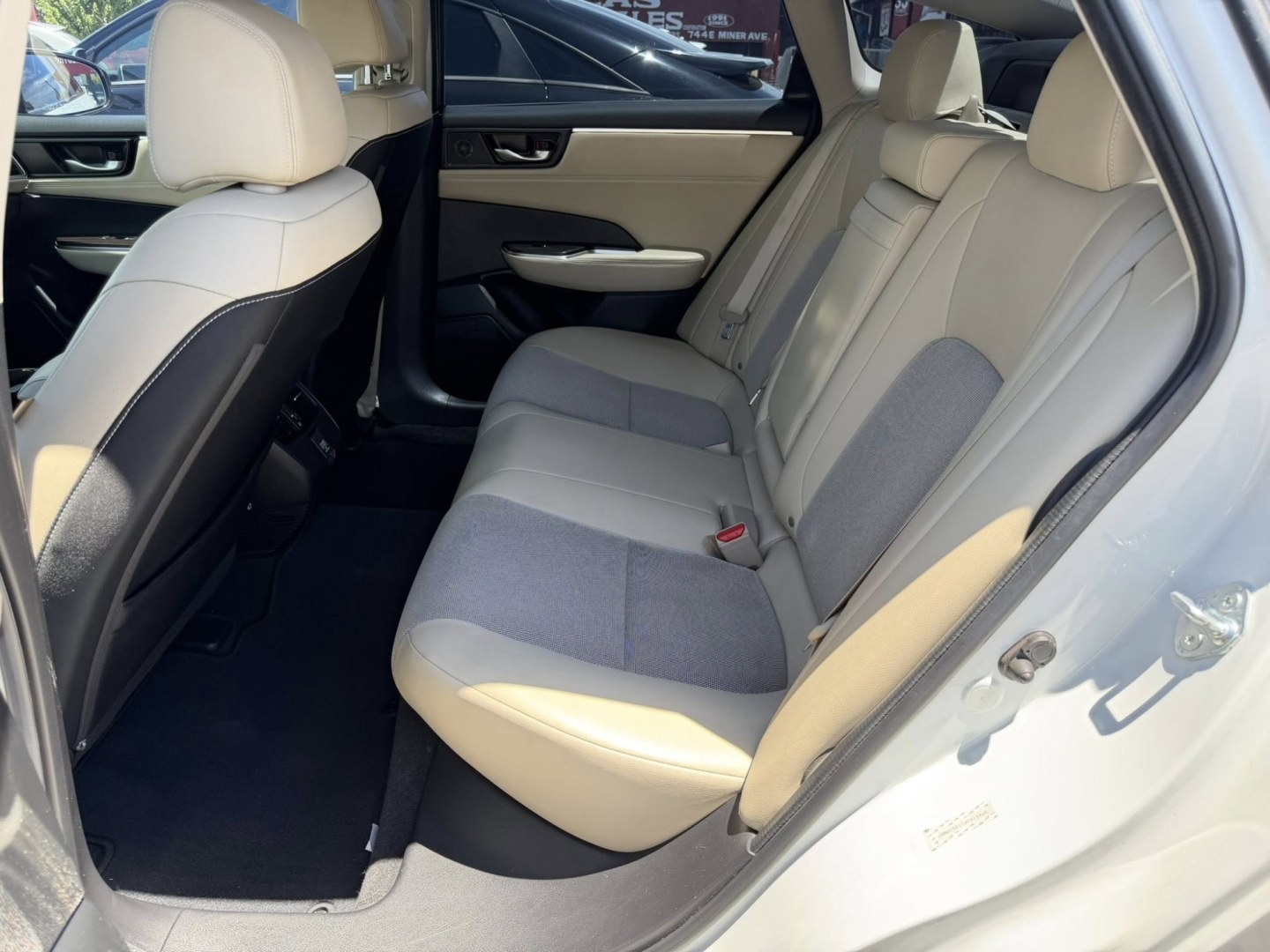 2018 Honda Clarity Plug-In Hybrid (JHMZC5F17JC) with an 1.5L L4 DOHC 16V HYBRID engine, CVT transmission, located at 722 E Miner Ave, Stockton, CA, 95202, (209) 871-6645, 37.956711, -121.282310 - Photo#11