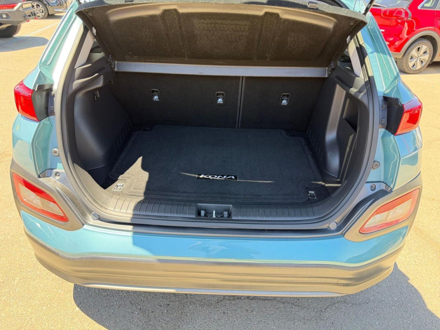 2019 Hyundai Kona Limited (KM8K33AG9KU) with an 1.6L L4 DOHC 16V TURBO engine, 7A transmission, located at 722 E Miner Ave, Stockton, CA, 95202, (209) 871-6645, 37.956711, -121.282310- Photo#11