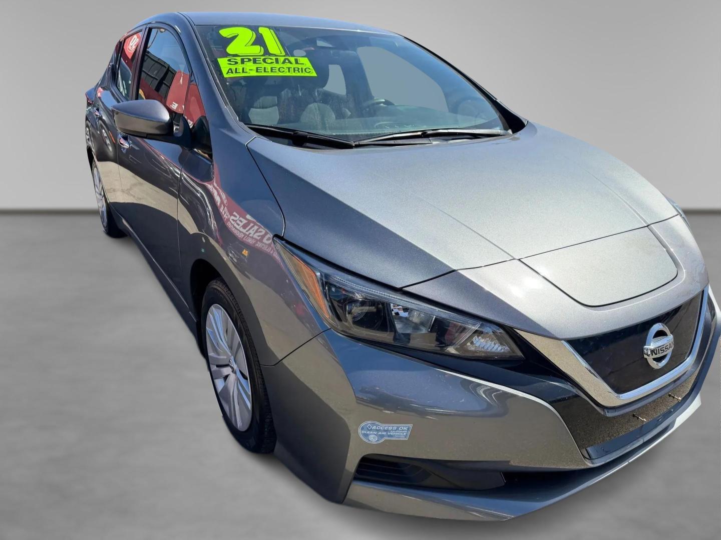2021 Nissan LEAF S (1N4AZ1BV5MC) with an ELECTRIC engine, CVT transmission, located at 722 E Miner Ave, Stockton, CA, 95202, (209) 871-6645, 37.956711, -121.282310- Photo#1
