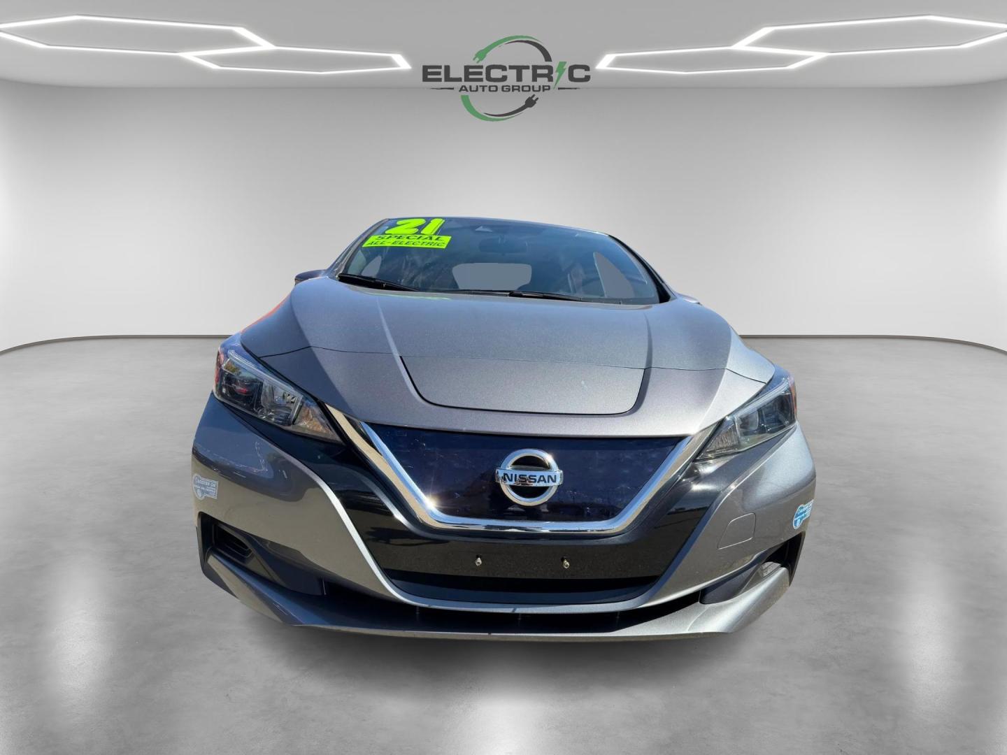 2021 Nissan LEAF S (1N4AZ1BV5MC) with an ELECTRIC engine, CVT transmission, located at 722 E Miner Ave, Stockton, CA, 95202, (209) 871-6645, 37.956711, -121.282310- Photo#2