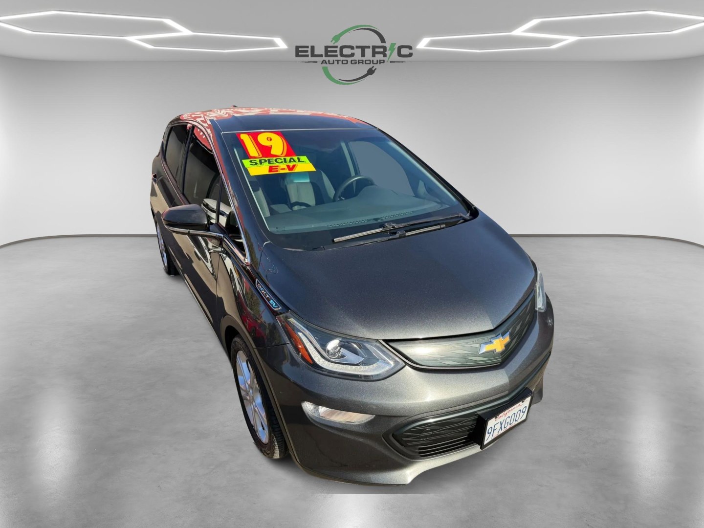 2019 Chevrolet Bolt EV LT (1G1FW6S01K4) with an ELECTRIC engine, 1A transmission, located at 722 E Miner Ave, Stockton, CA, 95202, (209) 871-6645, 37.956711, -121.282310- Photo#1