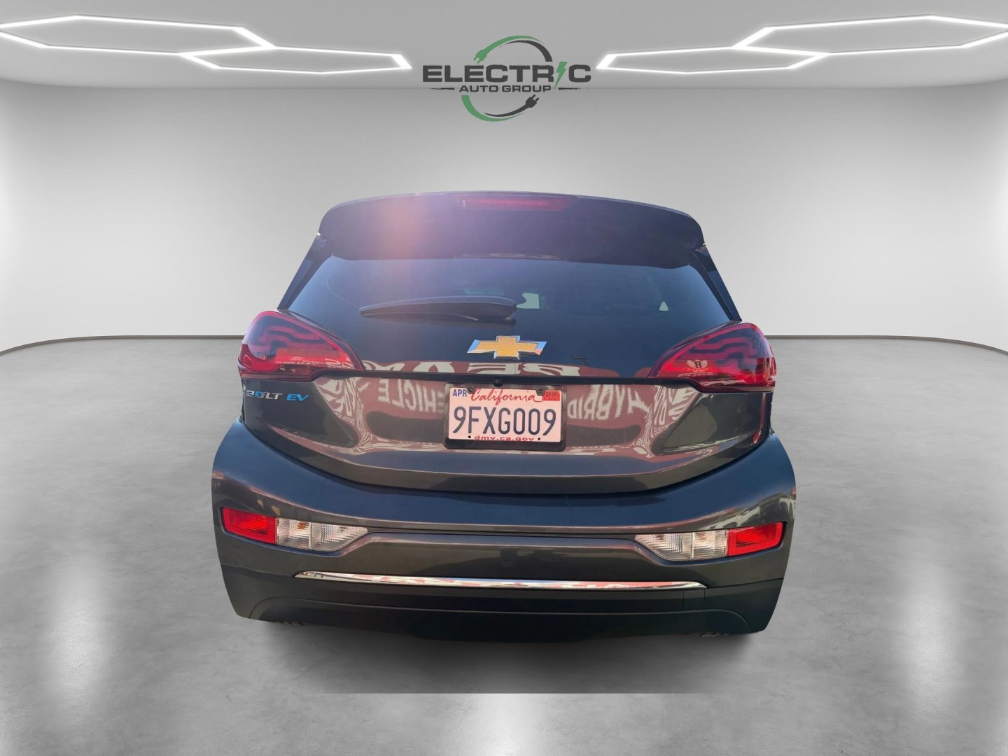 2019 Chevrolet Bolt EV LT (1G1FW6S01K4) with an ELECTRIC engine, 1A transmission, located at 722 E Miner Ave, Stockton, CA, 95202, (209) 871-6645, 37.956711, -121.282310- Photo#6